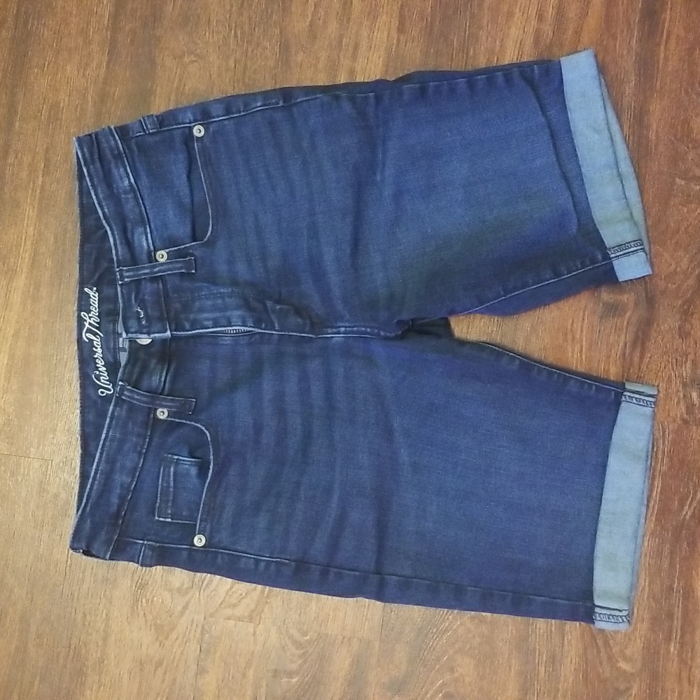 Size 8 - Universal Thread Highrise Bermuda shorts